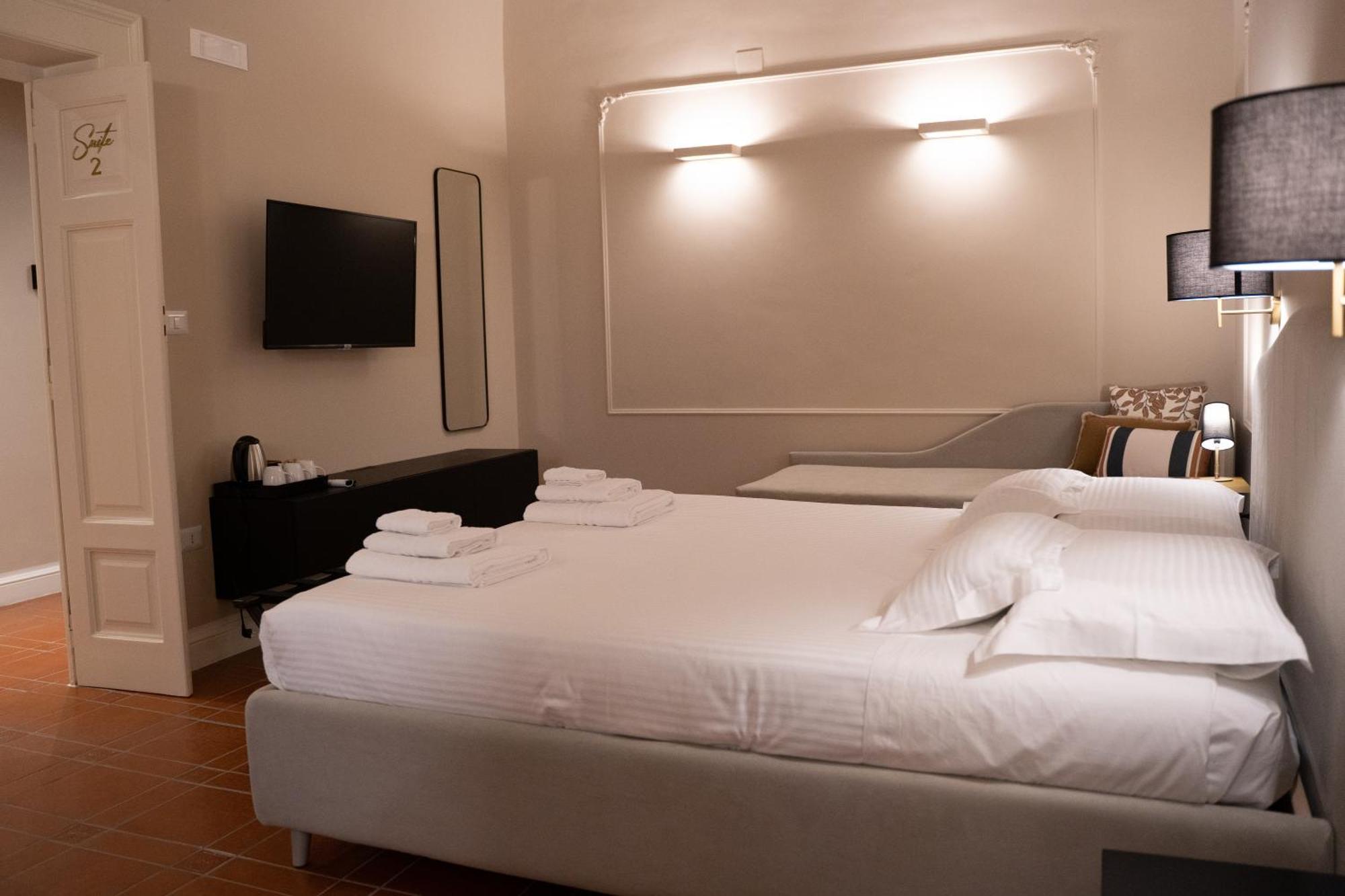 Casa Almika Principe Amedeo Hotel Bari Ngoại thất bức ảnh