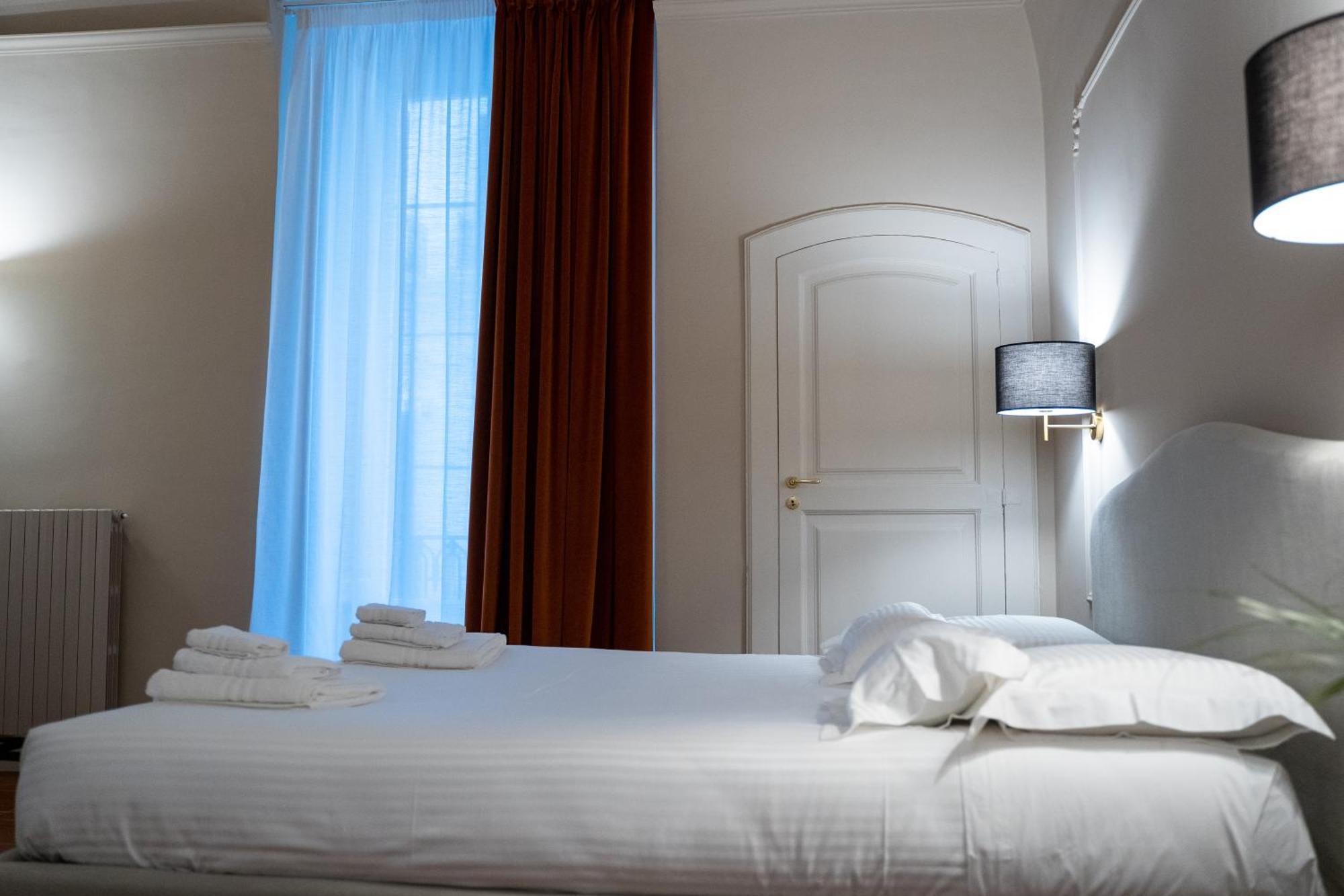 Casa Almika Principe Amedeo Hotel Bari Ngoại thất bức ảnh