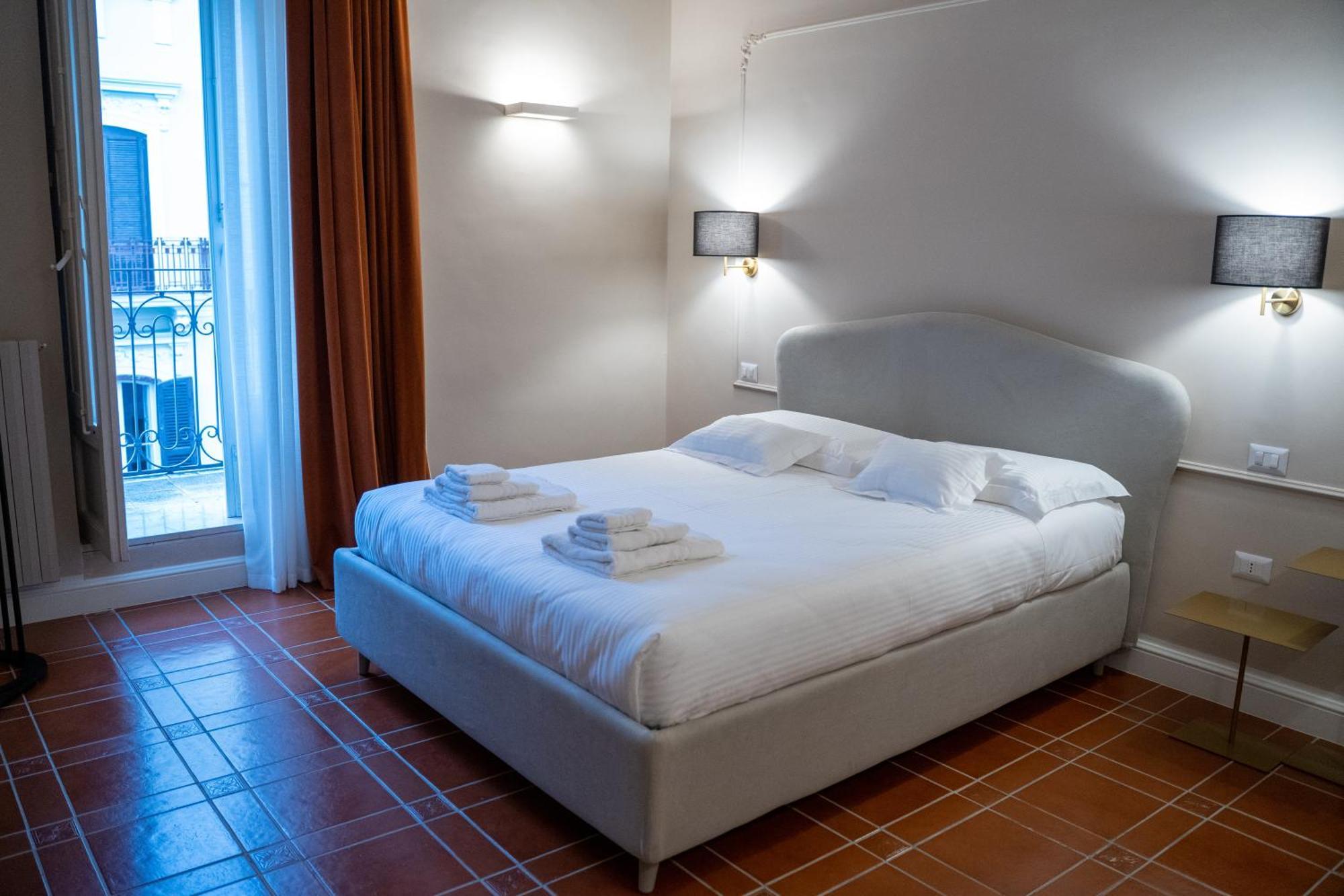 Casa Almika Principe Amedeo Hotel Bari Ngoại thất bức ảnh